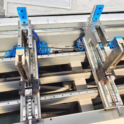 Aluminiumprofil CNC-Bearbeitungszentrum mit 4 gesteuerten Achsen