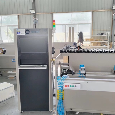 CNC-Drei-Achsen-Bearbeitungszentrum für Aluminium Profil Arbeitsfläche ist 7000mm für die Länge