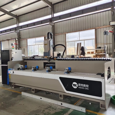 3000mm Mitten automatische Achsen-Aluminiumprofil CNC maschineller Bearbeitung der Werkzeug-Änderungs-3+1