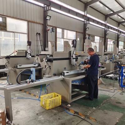 500 mm 3 Achsen CNC-Bohrmaschine für Aluminiumprofile speziell für Fenster- und Türmaschinen