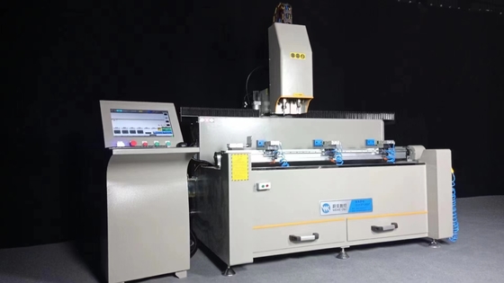 Doppelkopf-CNC-Bohrmaschinen für Aluminium 1500 mm 4 Achsen-CNC-Mühle