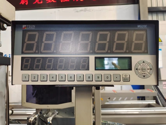 Digitale Anzeige Doppelkopf Mitersäge mit 600 mm Durchmesser Säge Klinge Schneiden 45 und 90 Grad