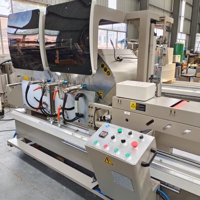 Digitale Anzeige Doppelkopf Mitersäge mit 600 mm Durchmesser Säge Klinge Schneiden 45 und 90 Grad