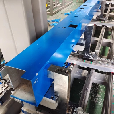 7000mm ATC CNC 4-Achsen vertikale Aluminiumlegierung Tür, Fenster und Vorhang Wandmachine