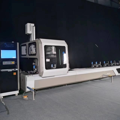 Hochpräzisions-Aluminium 4-Achsen-CNC-Bohr-Fräsen-ATC-Bearbeitungszentrum Fenster-Türmachmaschine mit rotierender Spindel