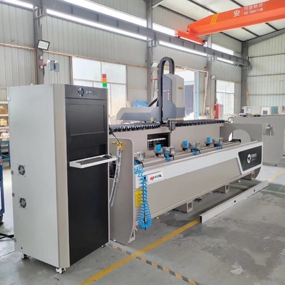 CNC-Automatisches Werkzeugwechsel 3 Achsen CNC-Bearbeitungszentrum für Aluminiumfenster Tür und Vorhangwand