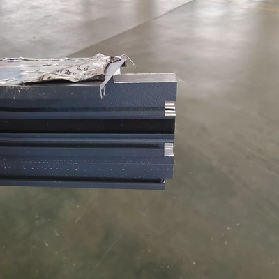 5 Achsen CNC-End-Gesichts-Fräsen-Maschine Fenster-Tür-Mach-Maschine für Aluminium-Profil
