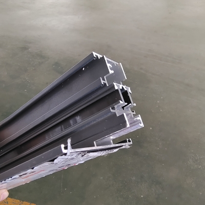 CNC 7-Achsen-Endfräsmaschine Aluminium-Fenster-Türmachmaschine Aluminium-Profilfräsmaschine