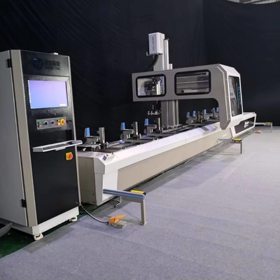 Industrie Aluminium Maschinen Industrie Aluminium 4Axis CNC-Bearbeitungszentrum zum Verkauf