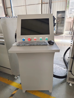 2500 mm automatischer 3-Achsen-CNC-Copu-Router für Aluminiumfenster Tür und Vorhangwand
