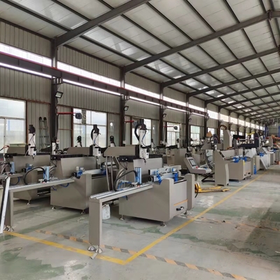Aluminium/UPVC/PVC Automatische CNC-Türschloss-Lochprofilbohrung Fräsen Aluminiumfenstermaschine
