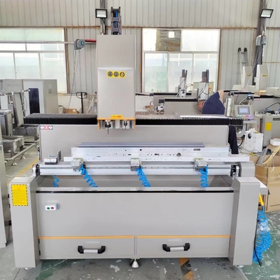 1500 mm CNC-Fräsmaschine für Aluminiumfensterprofile und minimalistische Möbel wie Weinkästen