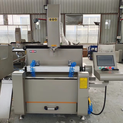 800mm Kleinkopie-Router CNC-Bohrmaschine Aluminium PVC UPVC Fenster-Türmaschinen