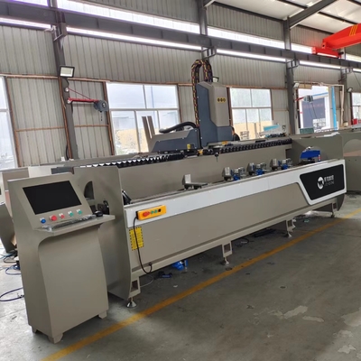 CNC-Maschinen für das Bohren und Fräsen von Aluminiumprofilen