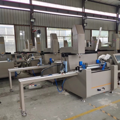 Aluminiumfenster-und der Tür-Maschinerie-800mm automatische Aluminiumfräsmaschine
