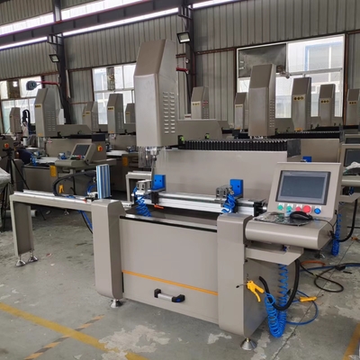 Kleine Aluminiumfenstermaschinen CNC-Kopier-Routermaschine für Aluminiumfensterprofilbohrung Fräsen