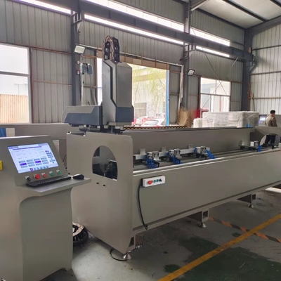 China Fabrik Weike Maschinenlieferungen 3+1 Achse CNC Bohrmaschine Fräsmaschine Arbeitstisch kann +-90 Grad drehen