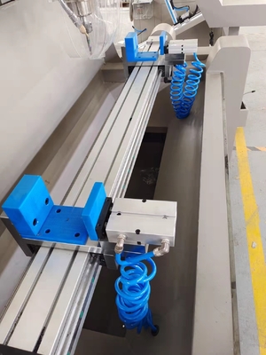 Aluminium-Fenster- und Türschließmaschine CNC-Bohrmaschine Fräsmaschine zum Verkauf