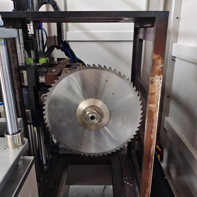 3 Achsen vertikale Endfräsmaschine für Aluminium Fenster Tür Herstellung Maschine