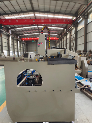 3200mm CNC-Copy-Router mit Doppelkopf-Aluminium-Fenster-Türmachmaschine