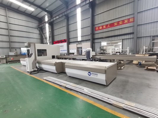 Großes CNC-Aluminium-PVC-Schneidzentrum für 45 und 90 Schneidwinkel mit automatischem Be- und Entladen