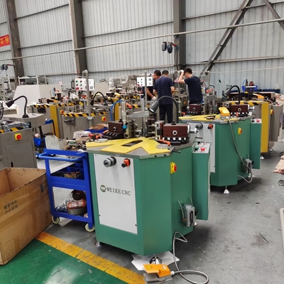 160 mm Eckcrimping-Maschine mit pneumatischem Crimping für Aluminiumfenster Tür