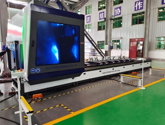 5 Achsen Aluminium-Bearbeitungszentrum mit RTCP-Funktion Industrielle Aluminium Vorhang Wand Sonnenzimmer Maschine