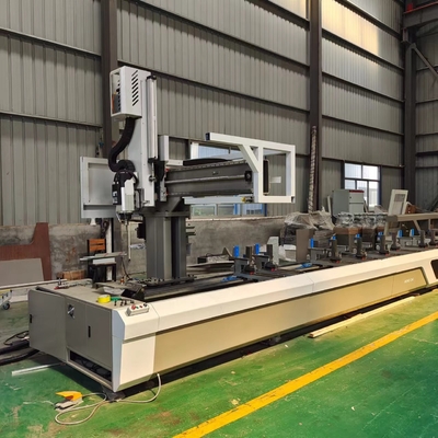 6500mm 12-Werkzeug automatischer Werkzeugwechsler 4-Achsen-Gantry CNC-Bearbeitungszentrum für industrielle Aluminium, PVC-Profile