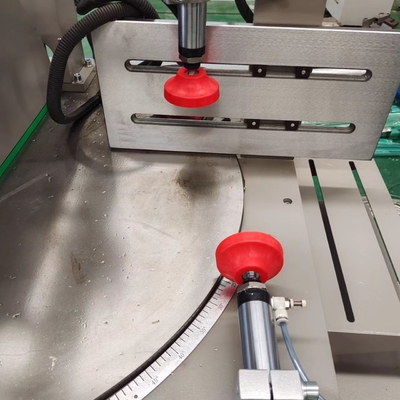 Einkopf-Schneidesaug-Aluminium-Fenster-Türmaschine mit jedem Winkel