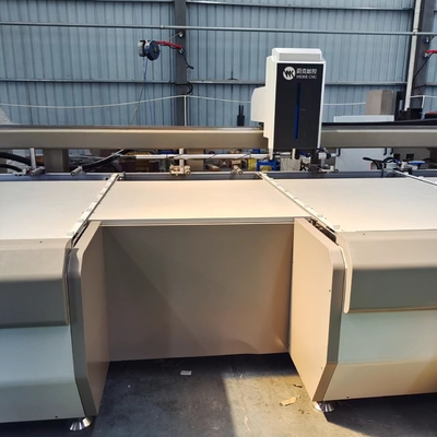 5-Achsen-Aluminiumprofil-Bearbeitungszentrum CNC-Bohren Fräsen Schneiden