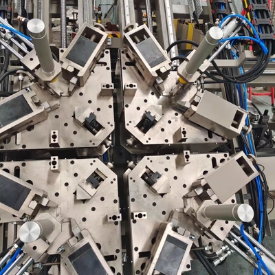 7,5-kW-CNC-Eckcrimpmaschine zum Crimpen von Aluminiumfenstern und -türen
