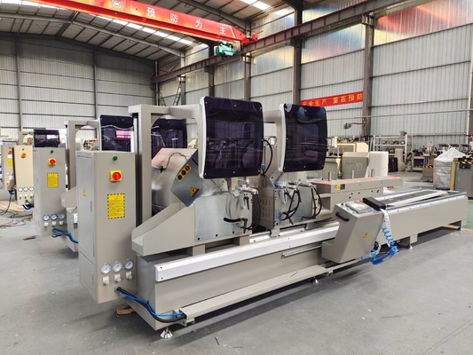 Cnc-Typ- zweihauptgehrungsfuge sah mit Max Cutting Length 6000mm