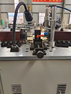 160 Eckmaschine Fenster- und Türmaschine Synchrontyp