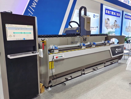 Bohren Fräsen Tappen Grooving Notching Sägen Fräsen auf Aluminiumprofil für Vorhangwandherstellung